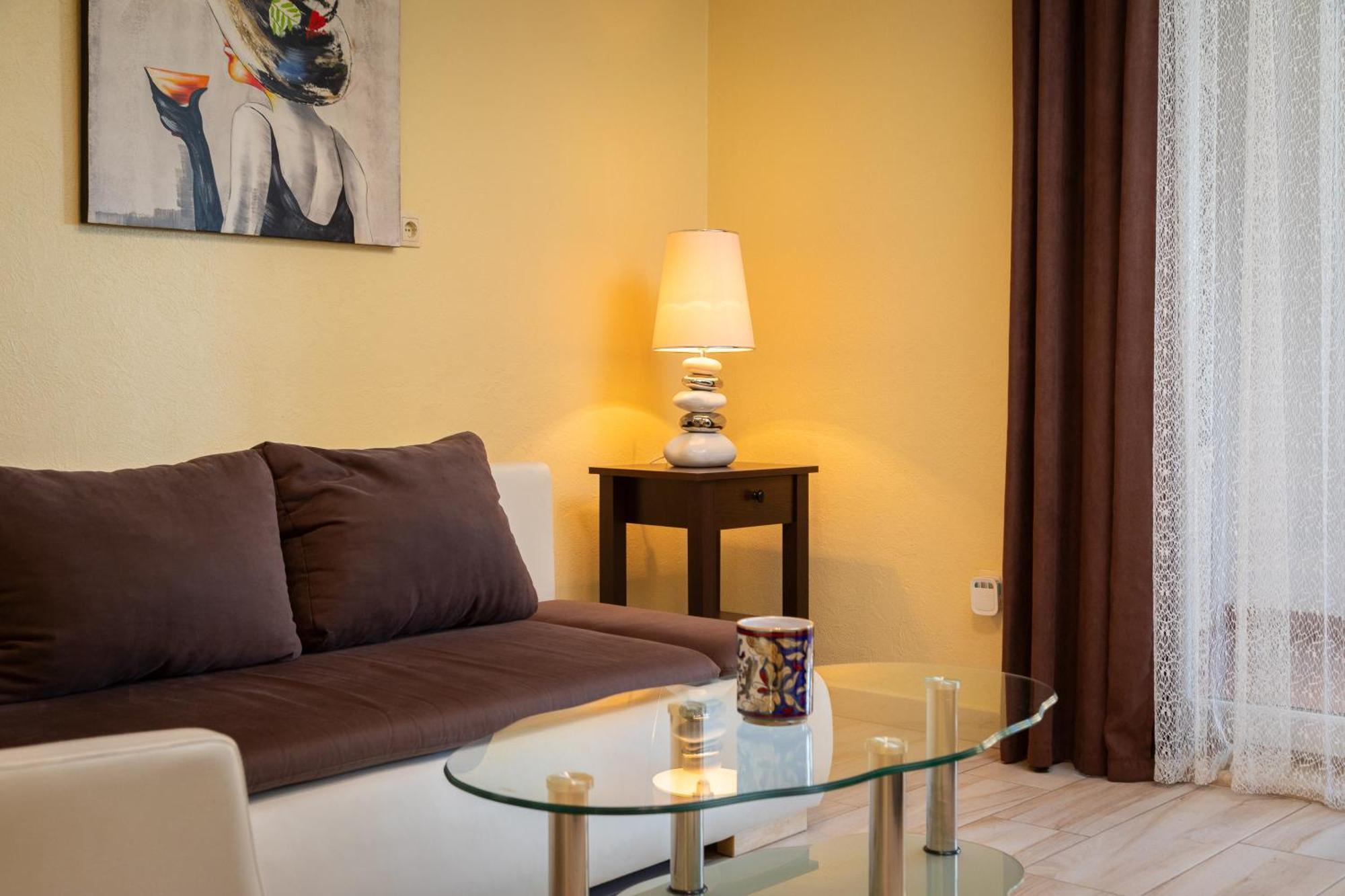 Perla - 2 Min To The & Free Parking Apartment