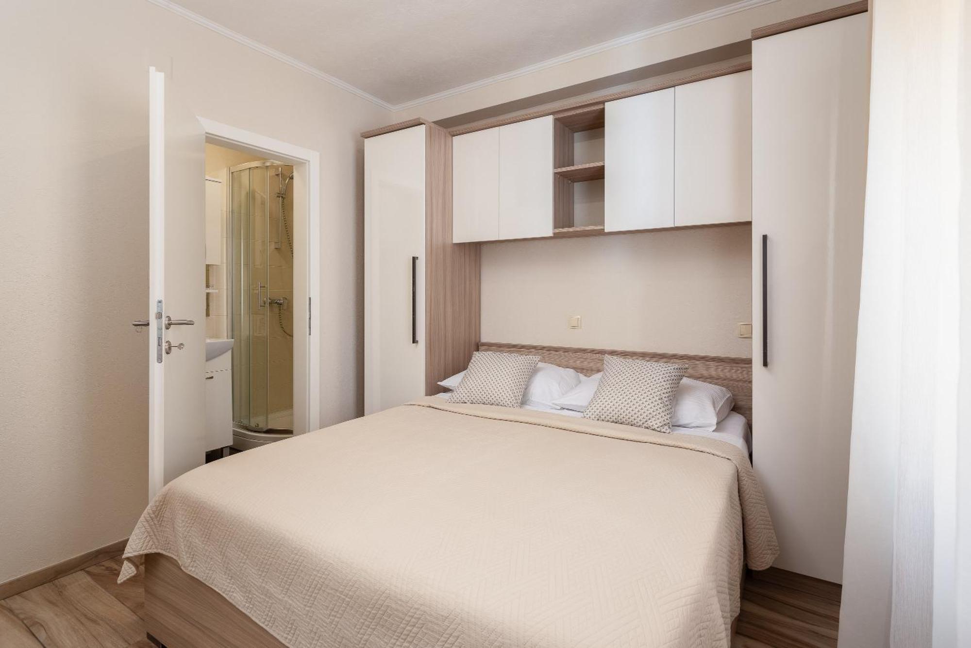Apartment Perla - 2 Min To The & Free Parking *